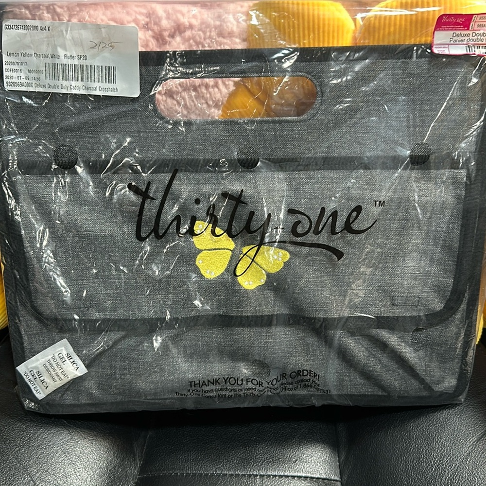 Thirty one deluxe double duty caddy- charcoal crosshatch with yellow butterfly